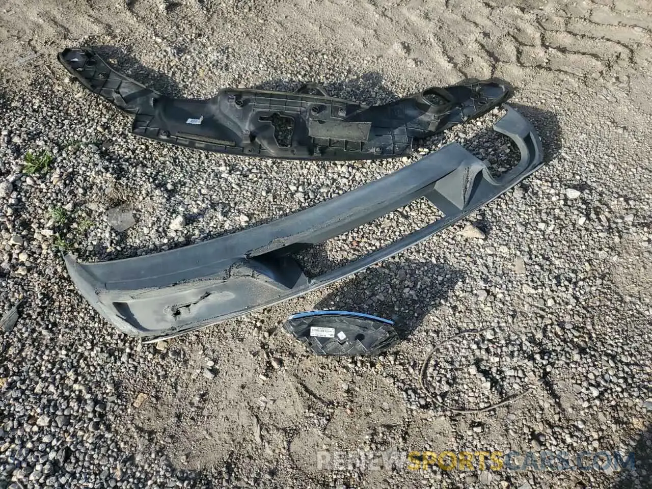 15 Photograph of a damaged car 5FNYF5H27NB017990 HONDA PILOT 2022
