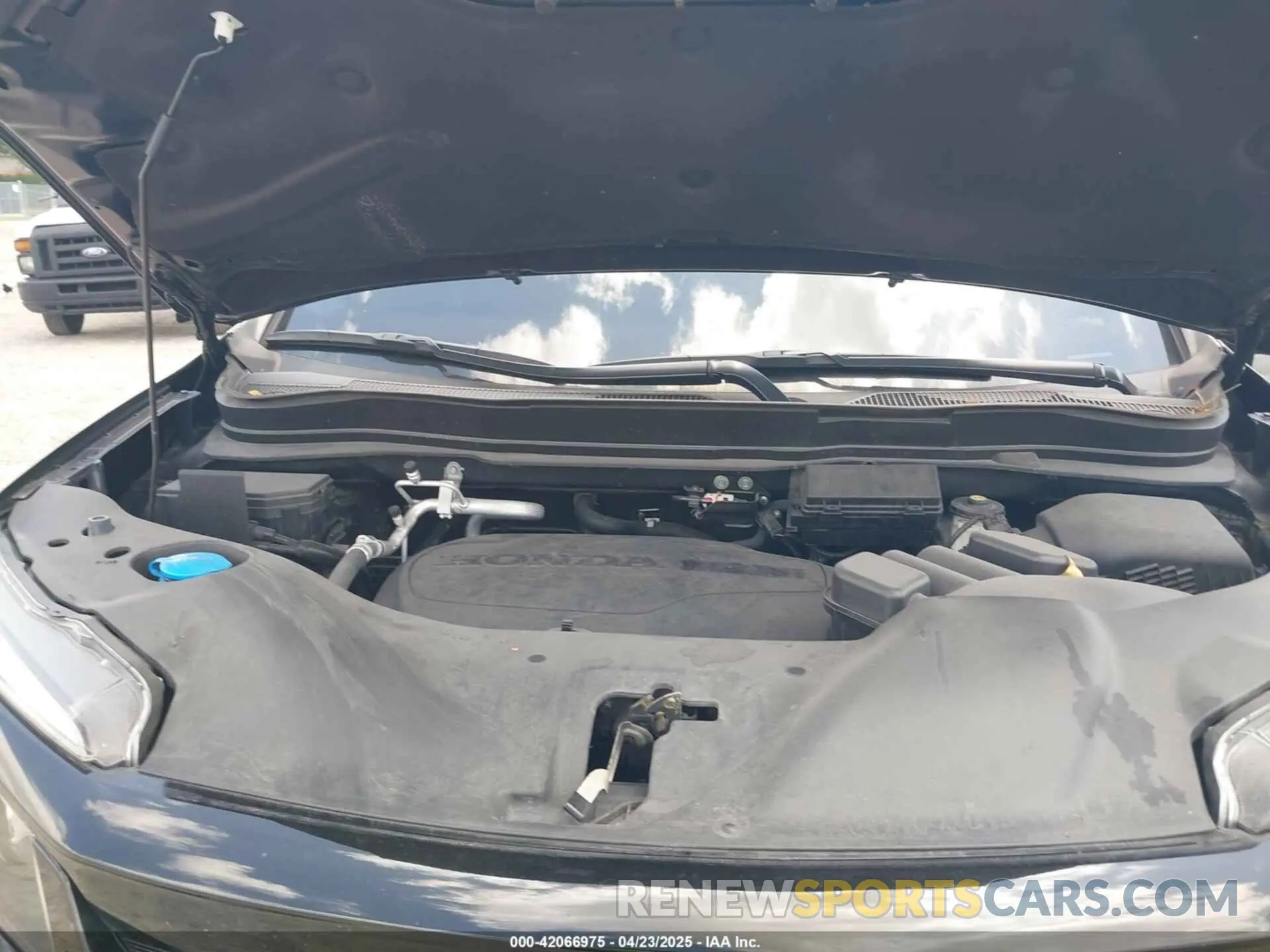 10 Photograph of a damaged car 5FNYF5H28NB031266 HONDA PILOT 2022