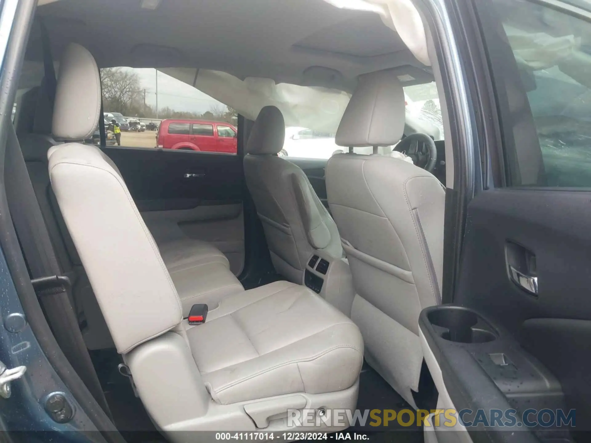 8 Фотография поврежденного автомобиля 5FNYF5H53NB009508 HONDA PILOT 2022