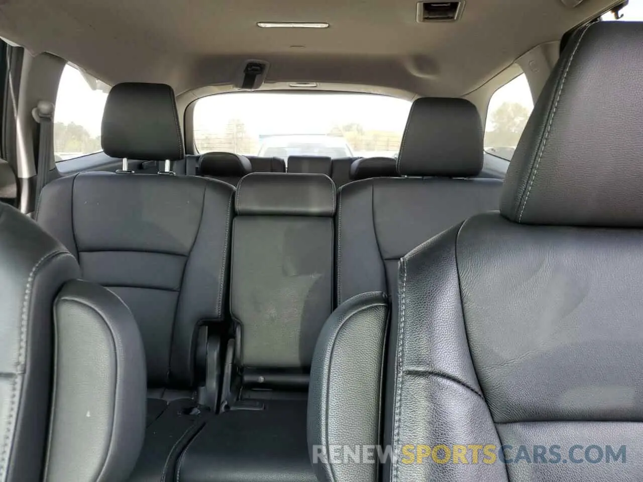 10 Photograph of a damaged car 5FNYF5H54NB014880 HONDA PILOT 2022