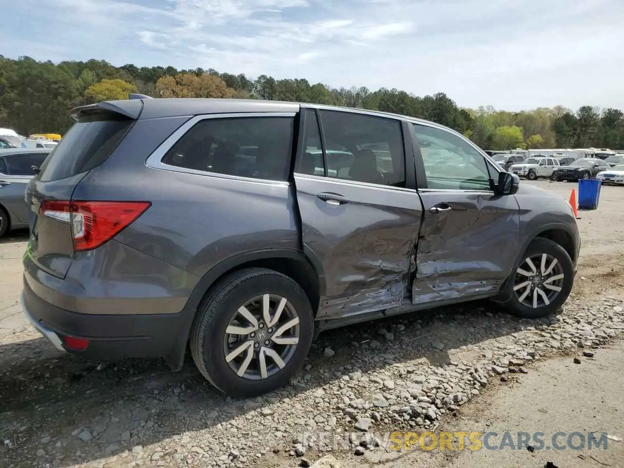 3 Photograph of a damaged car 5FNYF5H54NB014880 HONDA PILOT 2022