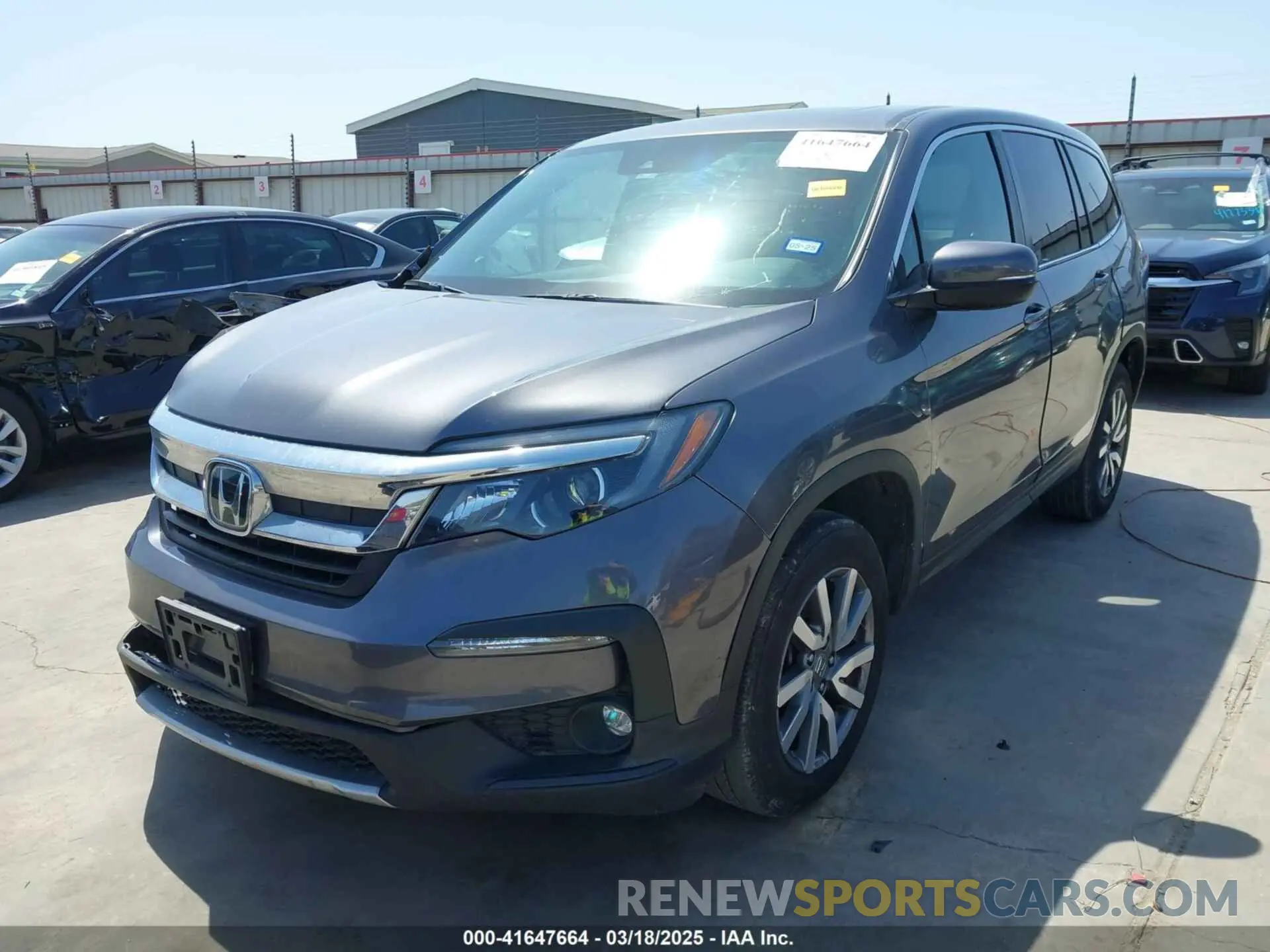 2 Photograph of a damaged car 5FNYF5H54NB036328 HONDA PILOT 2022