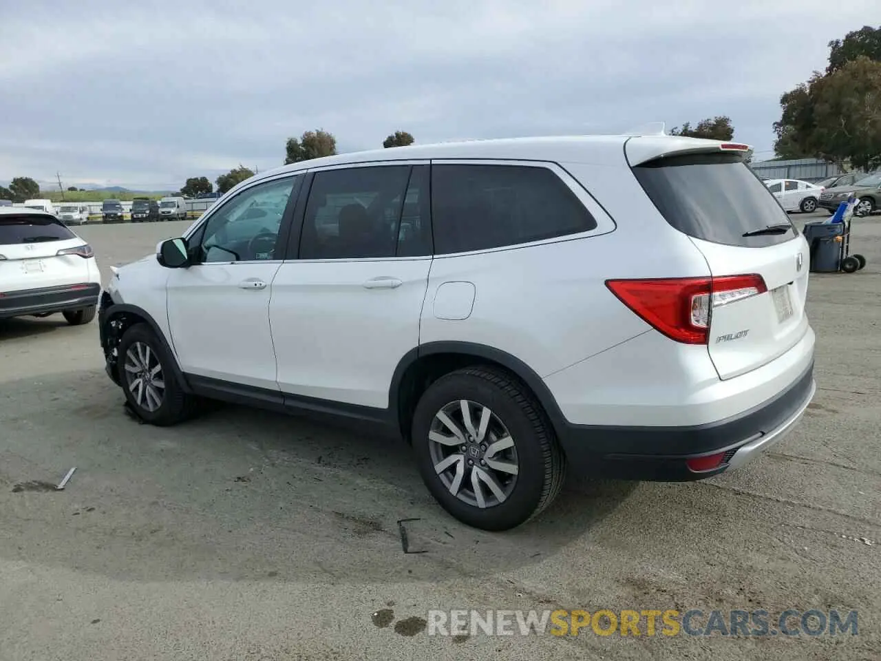 2 Photograph of a damaged car 5FNYF5H54NB038080 HONDA PILOT 2022