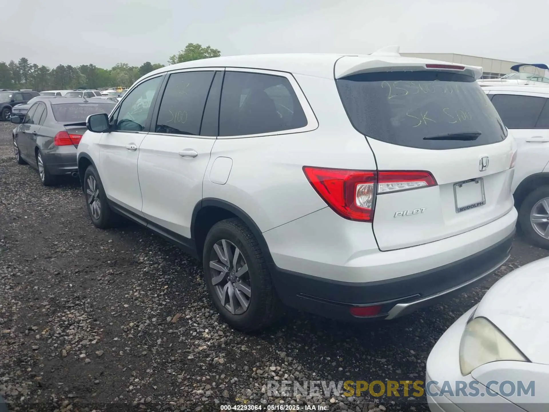 3 Photograph of a damaged car 5FNYF5H5XNB016293 HONDA PILOT 2022