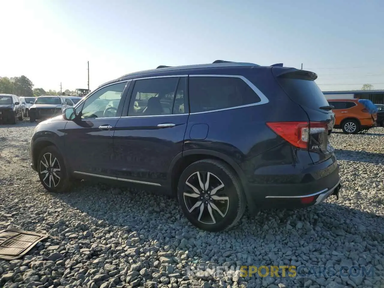 2 Photograph of a damaged car 5FNYF5H64NB017528 HONDA PILOT 2022