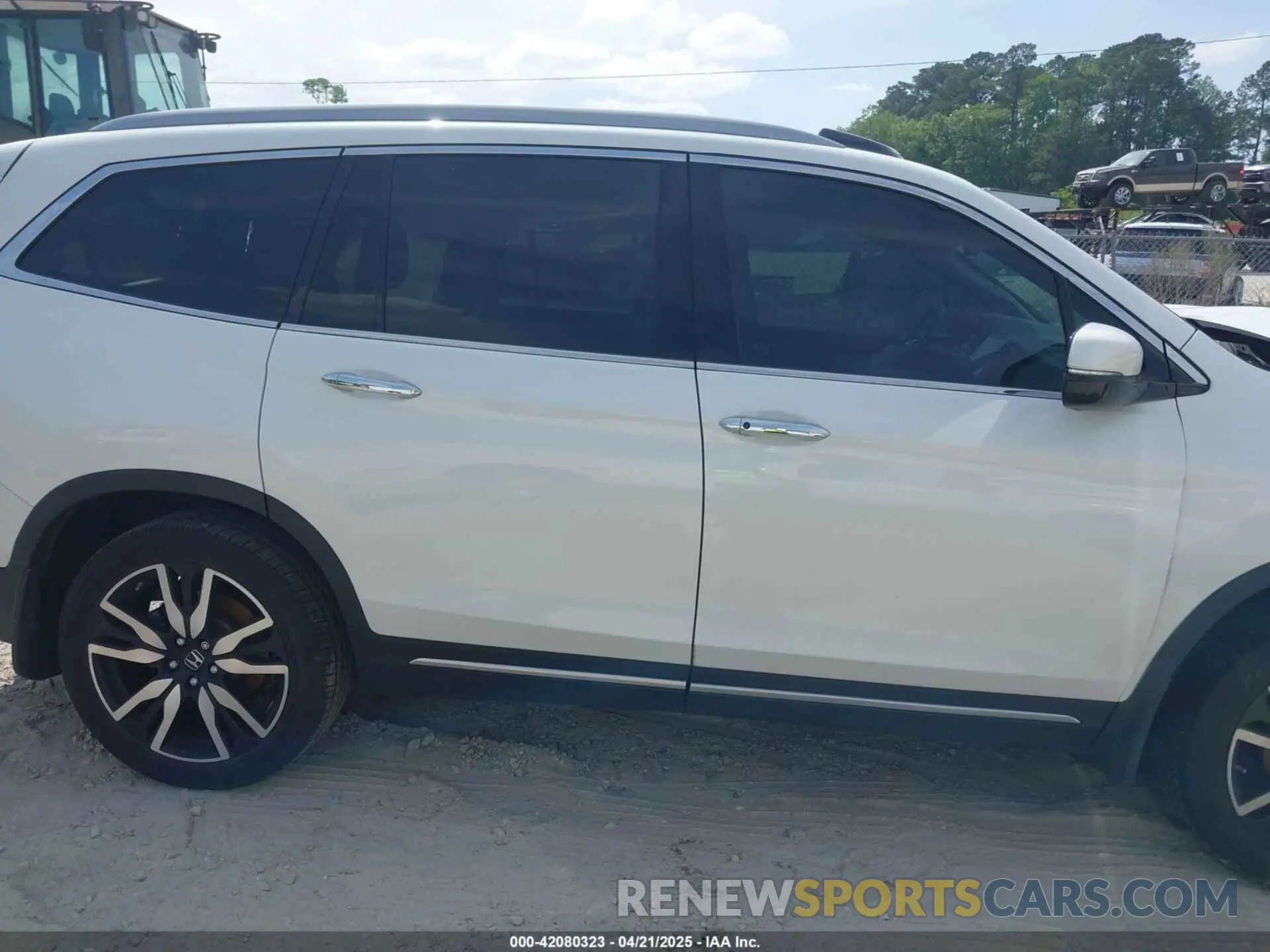 13 Фотография поврежденного автомобиля 5FNYF5H67NB027356 HONDA PILOT 2022