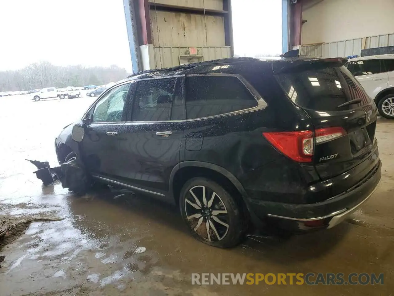 2 Photograph of a damaged car 5FNYF5H68NB029827 HONDA PILOT 2022