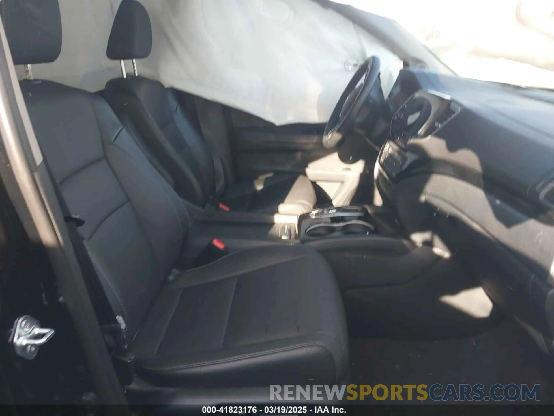 5 Фотография поврежденного автомобиля 5FNYF6H03NB085997 HONDA PILOT 2022