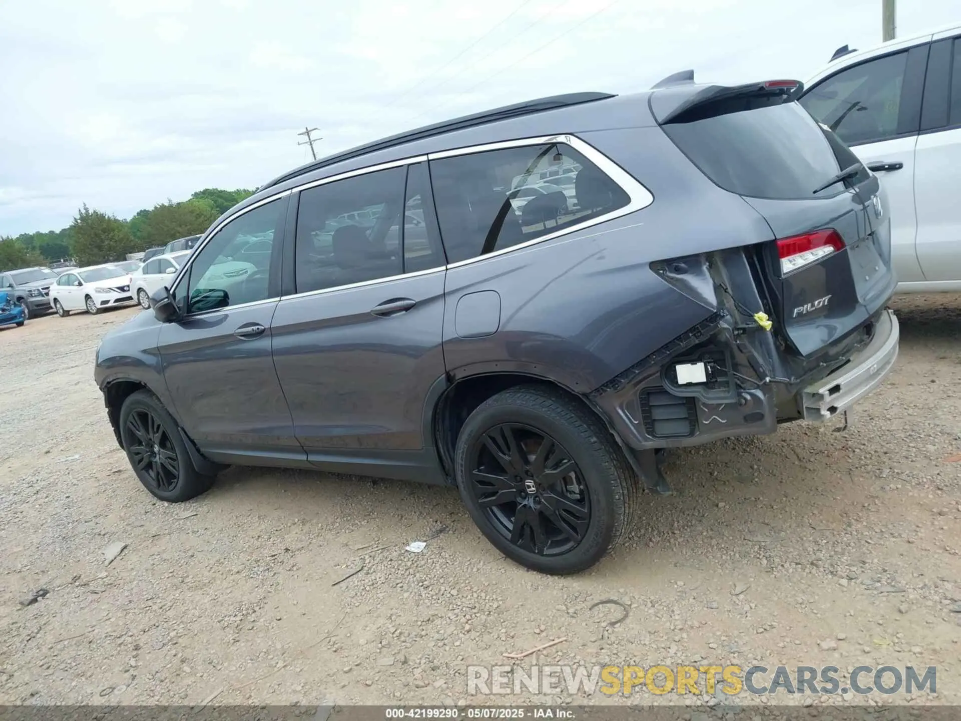 14 Photograph of a damaged car 5FNYF6H21NB096658 HONDA PILOT 2022