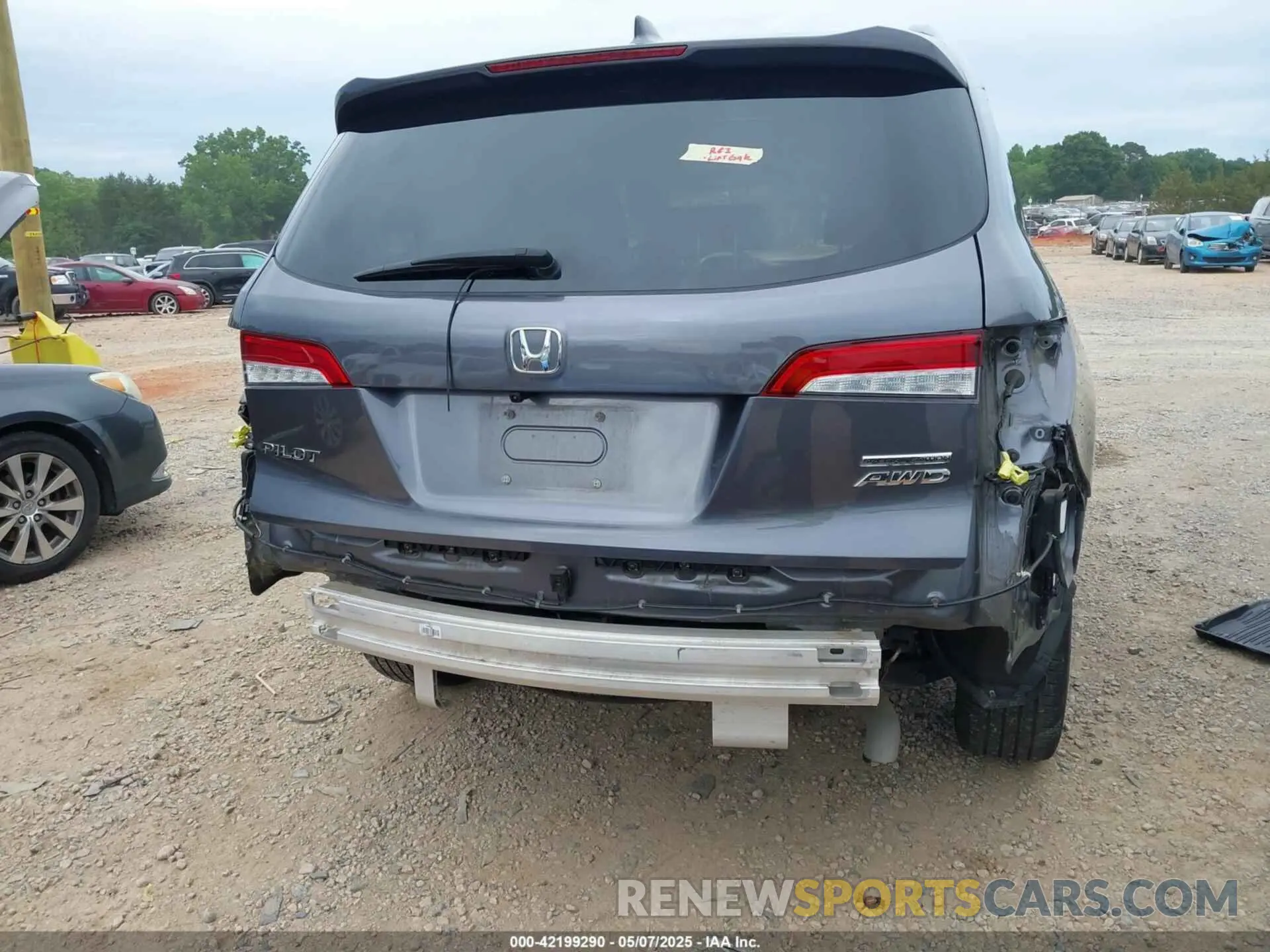 16 Photograph of a damaged car 5FNYF6H21NB096658 HONDA PILOT 2022