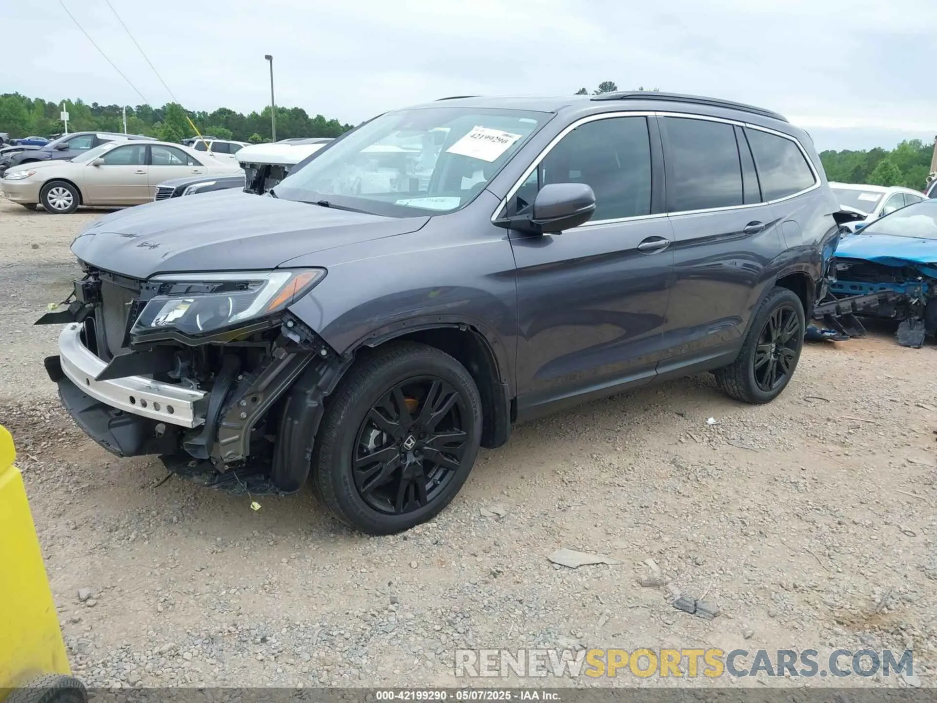 2 Photograph of a damaged car 5FNYF6H21NB096658 HONDA PILOT 2022