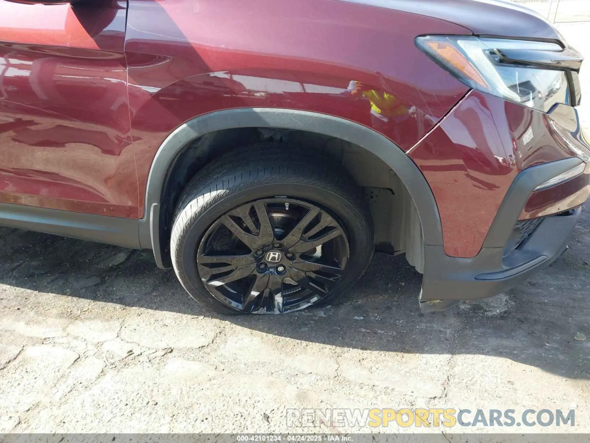6 Photograph of a damaged car 5FNYF6H21NB101647 HONDA PILOT 2022