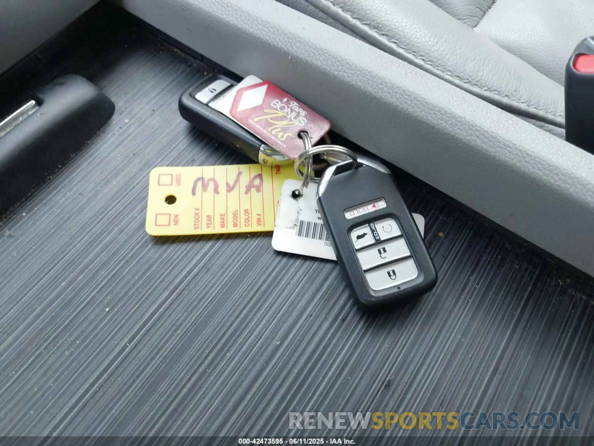 11 Photograph of a damaged car 5FNYF6H22NB068304 HONDA PILOT 2022