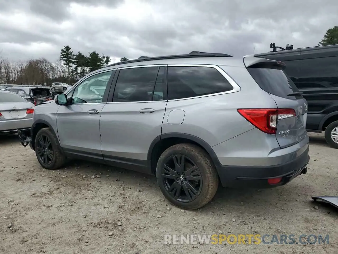 2 Photograph of a damaged car 5FNYF6H23NB052712 HONDA PILOT 2022