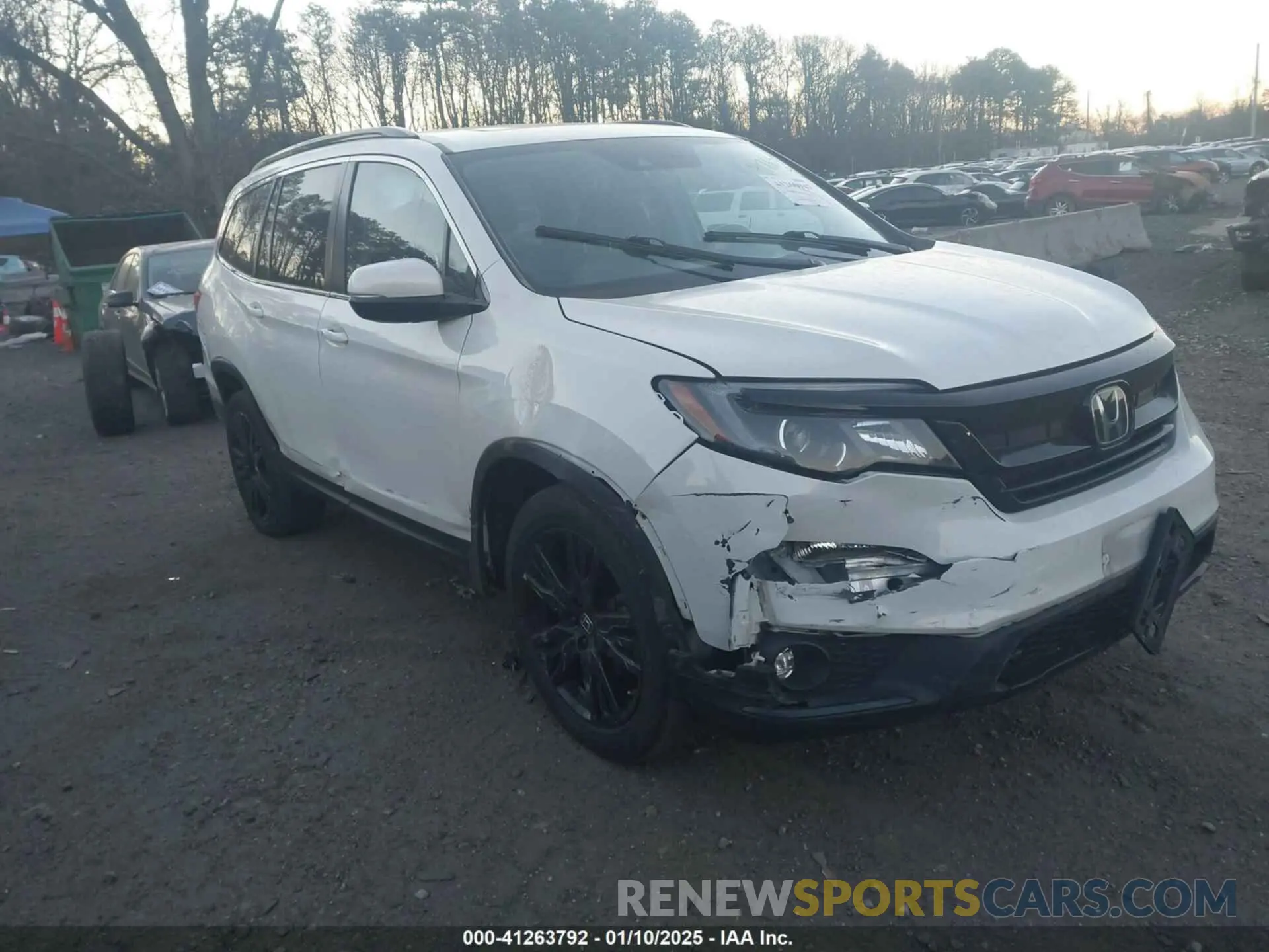 1 Photograph of a damaged car 5FNYF6H23NB082020 HONDA PILOT 2022