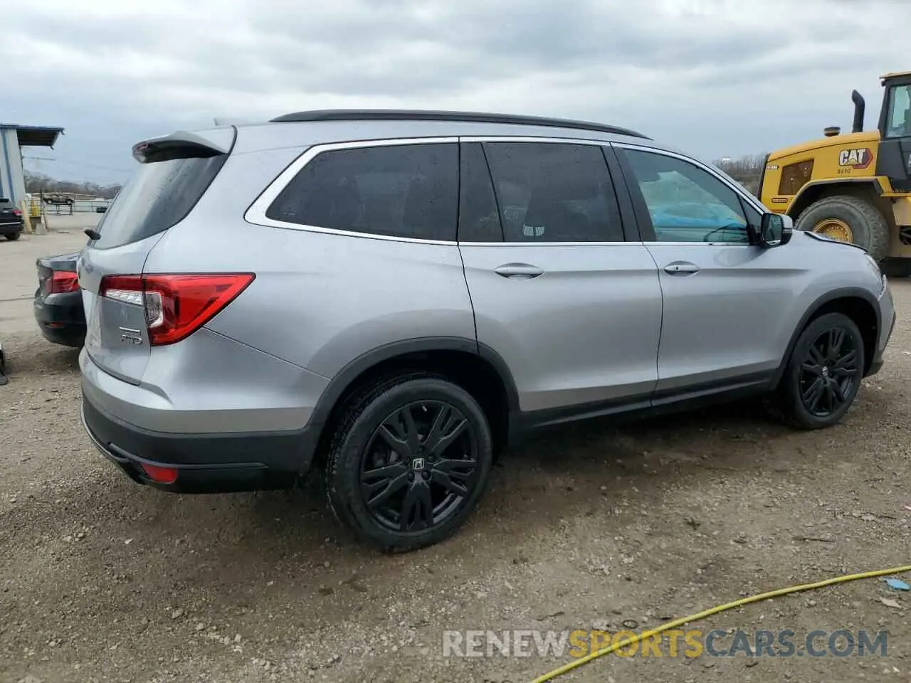 3 Photograph of a damaged car 5FNYF6H24NB103523 HONDA PILOT 2022