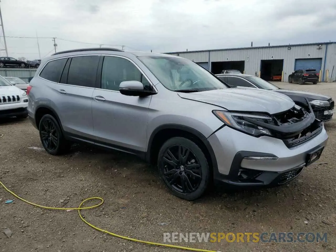 4 Photograph of a damaged car 5FNYF6H24NB103523 HONDA PILOT 2022