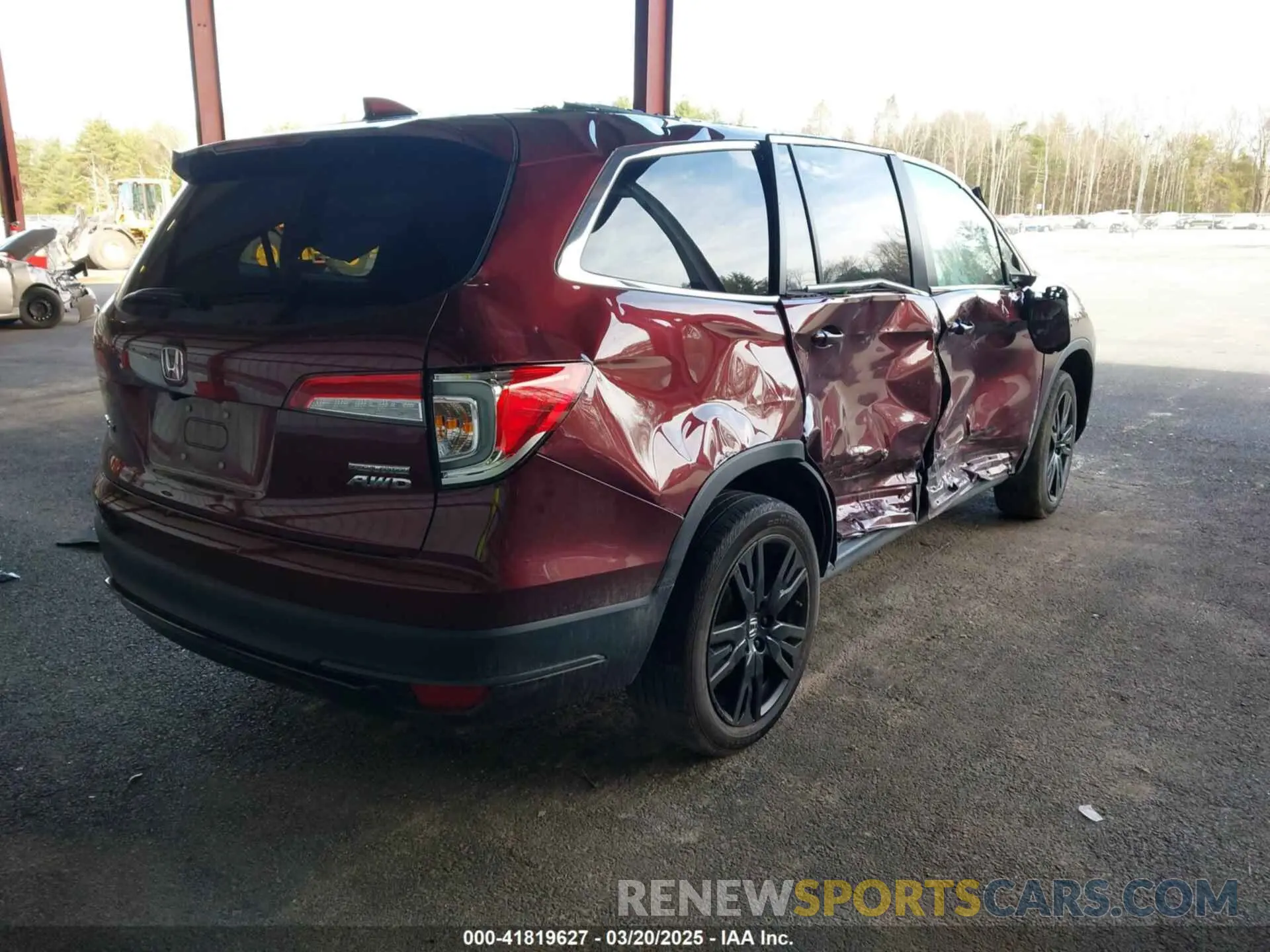 4 Photograph of a damaged car 5FNYF6H26NB100994 HONDA PILOT 2022
