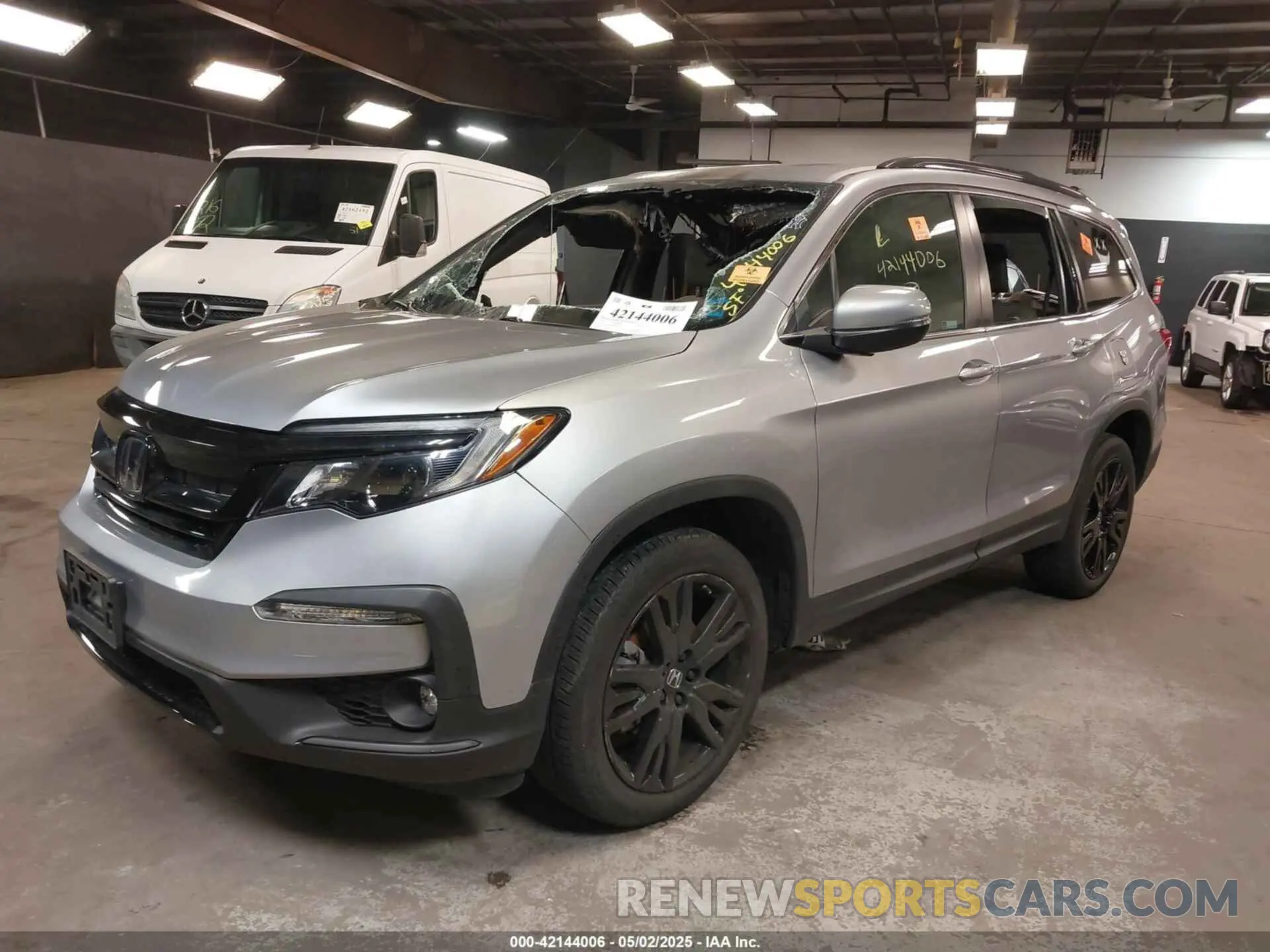 2 Photograph of a damaged car 5FNYF6H2XNB061777 HONDA PILOT 2022