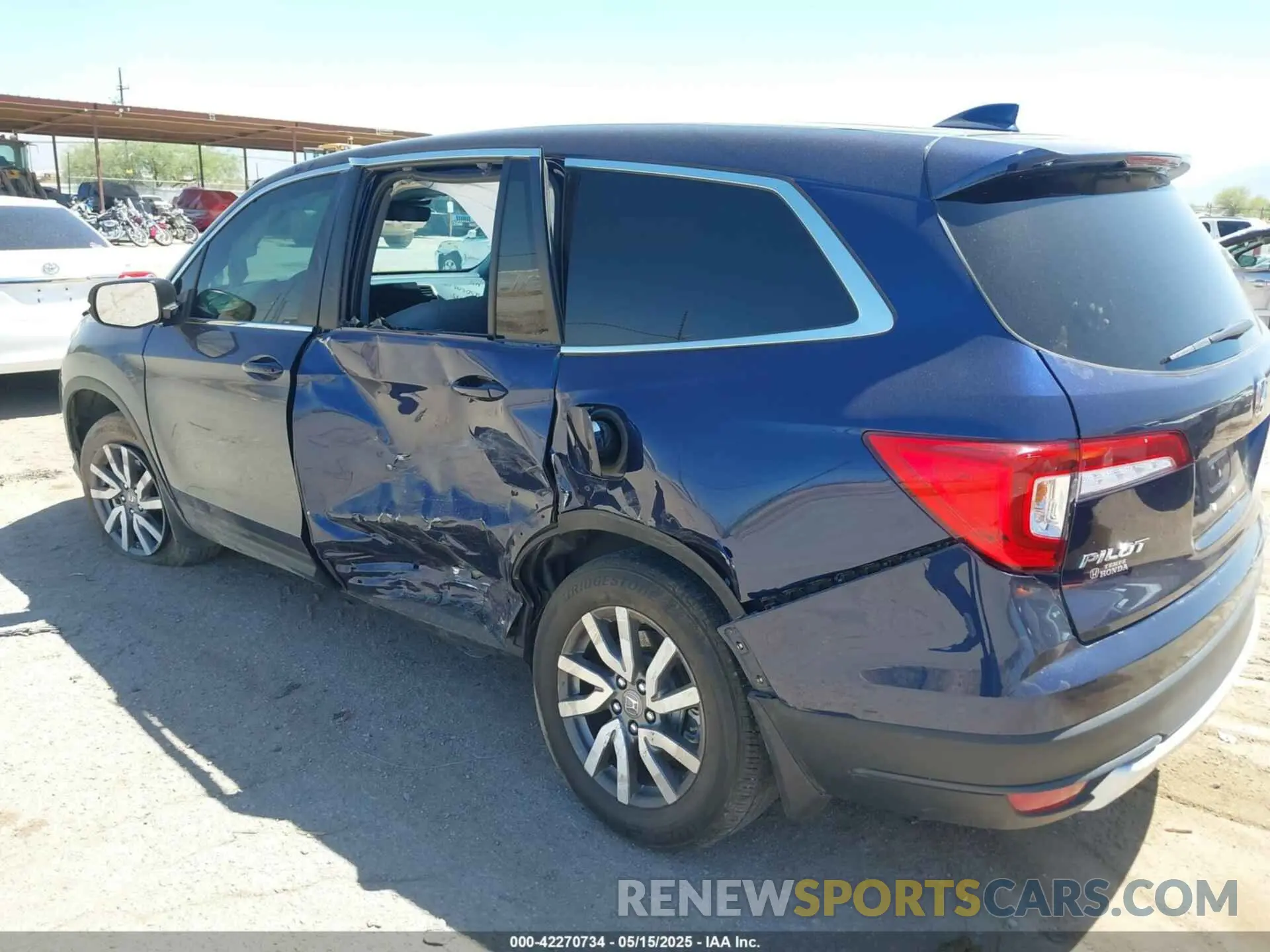 3 Photograph of a damaged car 5FNYF6H50NB020536 HONDA PILOT 2022