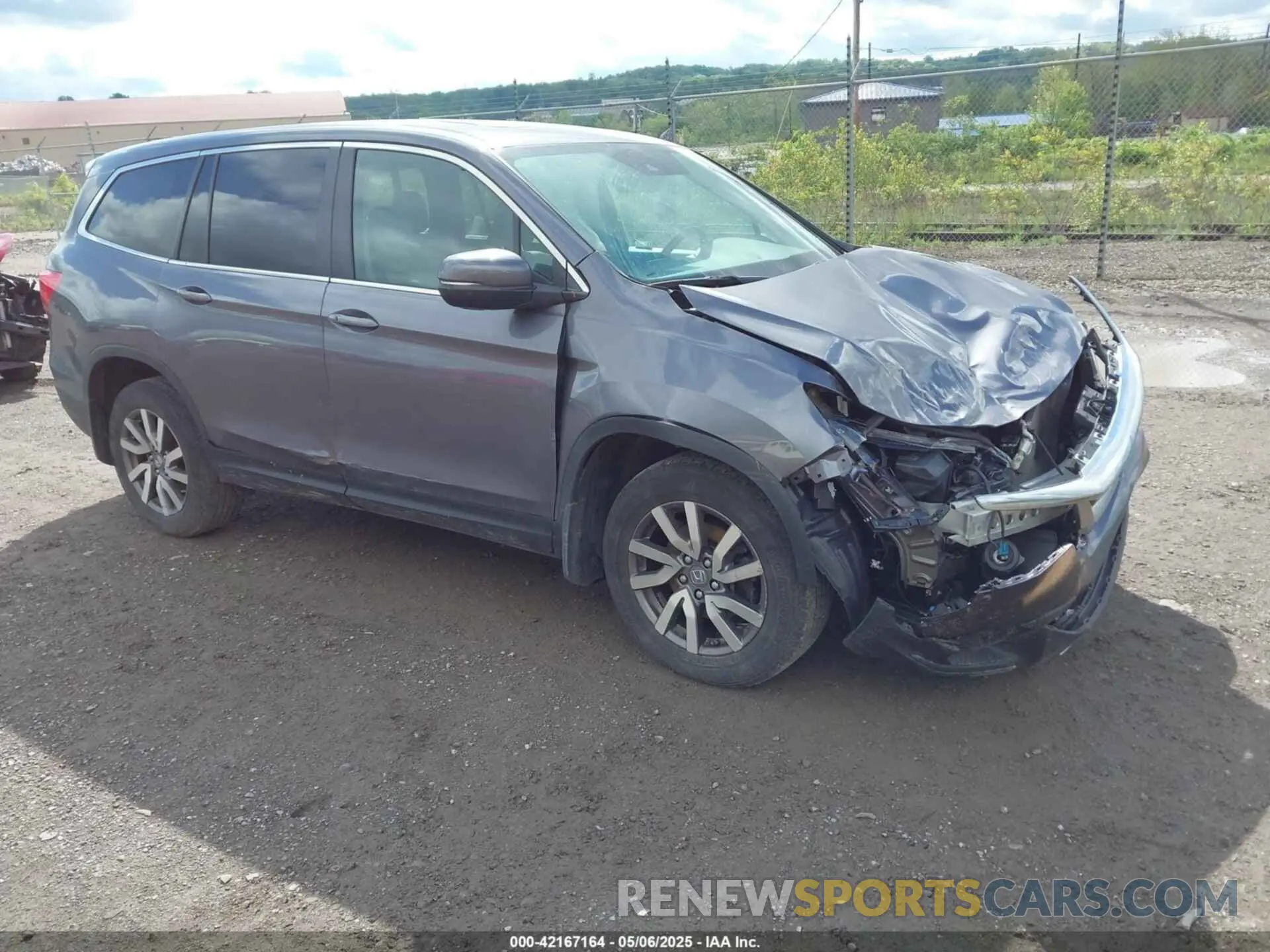 1 Photograph of a damaged car 5FNYF6H51NB036552 HONDA PILOT 2022