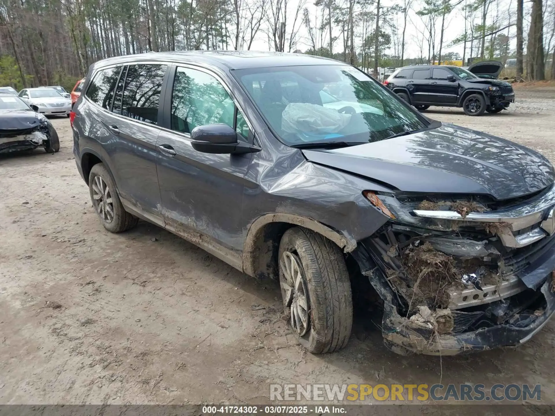 1 Photograph of a damaged car 5FNYF6H54NB009670 HONDA PILOT 2022
