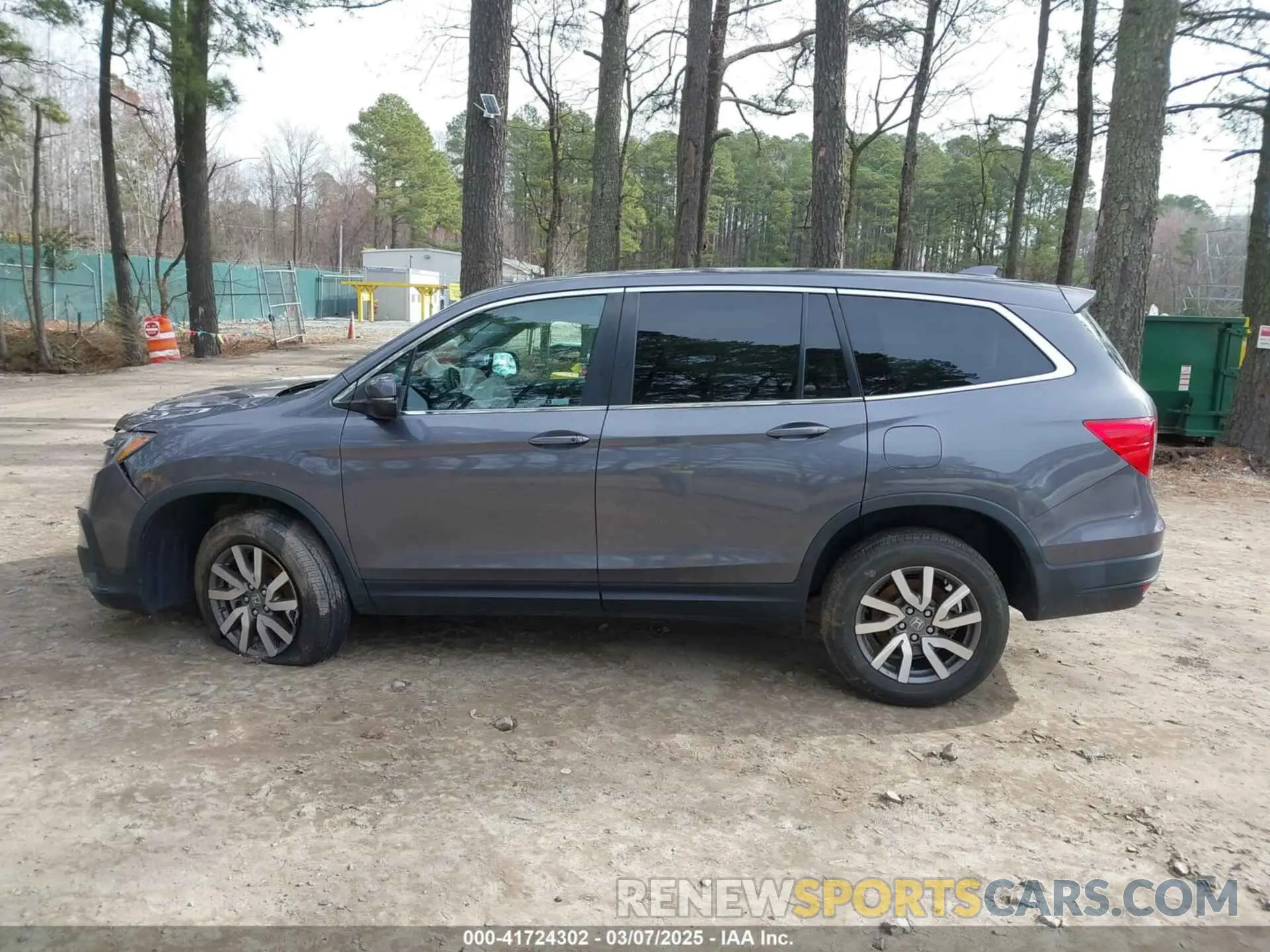 14 Photograph of a damaged car 5FNYF6H54NB009670 HONDA PILOT 2022