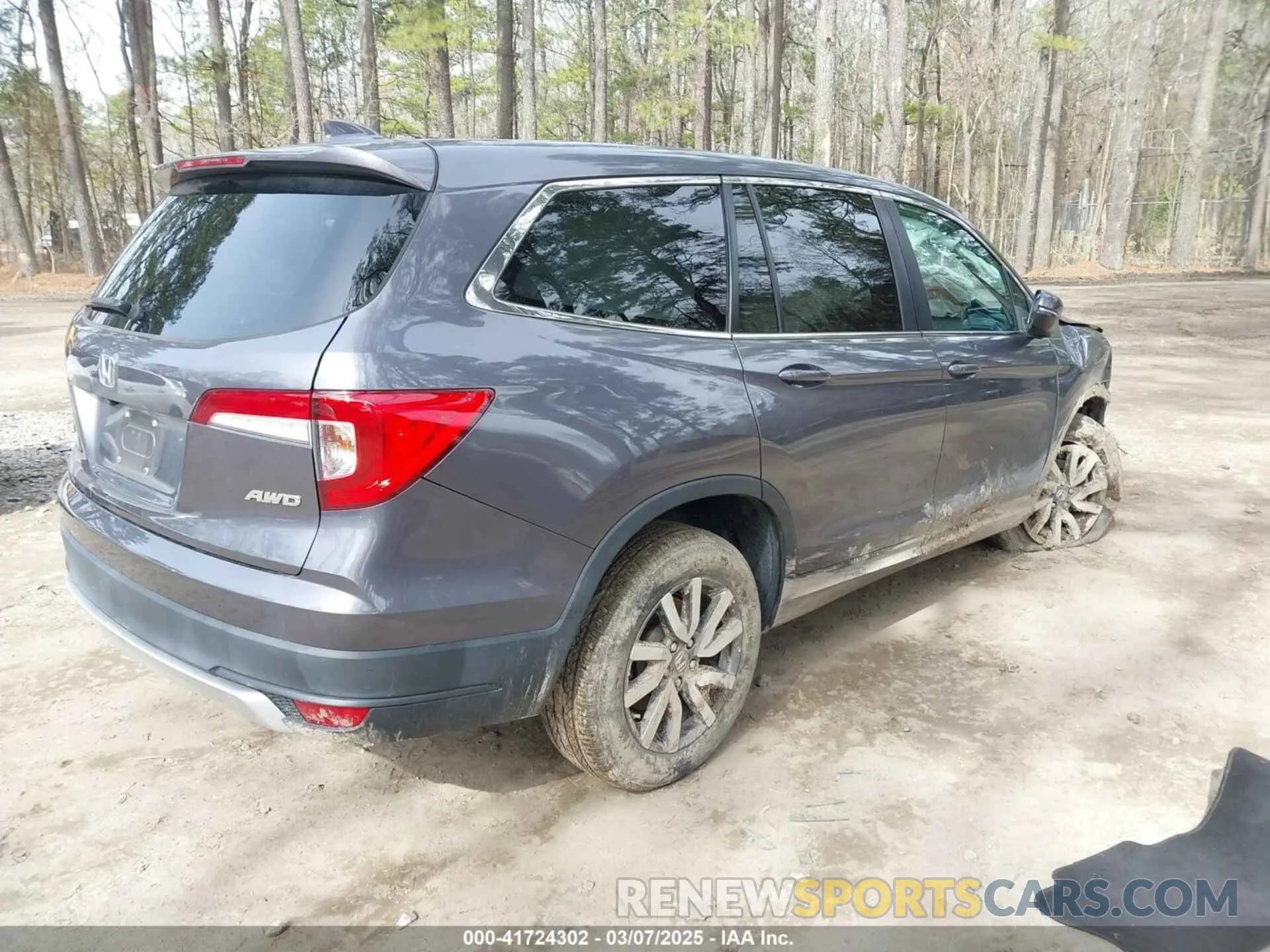 4 Photograph of a damaged car 5FNYF6H54NB009670 HONDA PILOT 2022