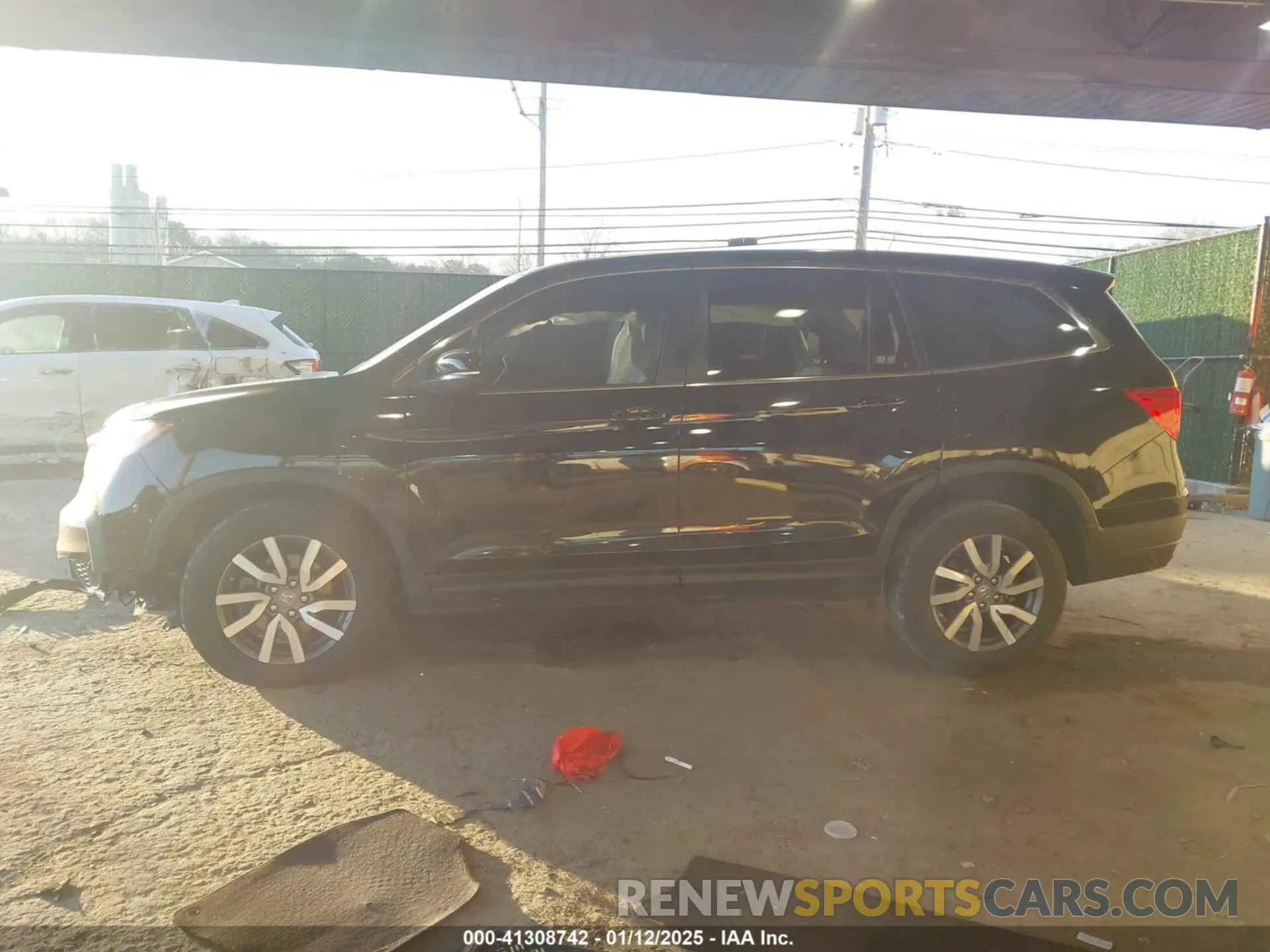 13 Photograph of a damaged car 5FNYF6H57NB035910 HONDA PILOT 2022