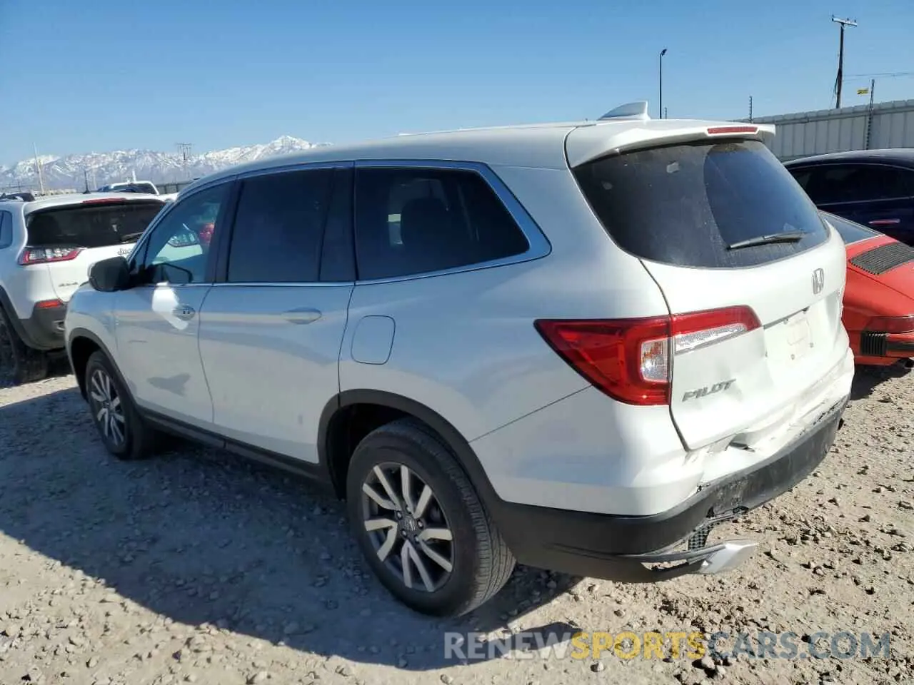 2 Photograph of a damaged car 5FNYF6H58NB011731 HONDA PILOT 2022