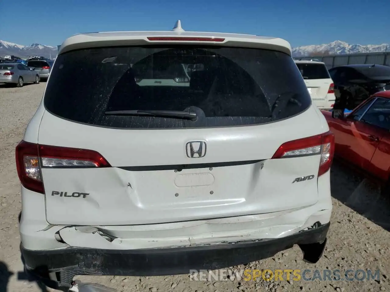 6 Photograph of a damaged car 5FNYF6H58NB011731 HONDA PILOT 2022