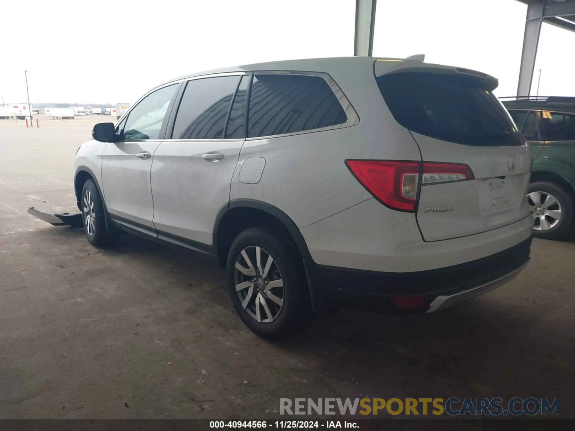 3 Фотография поврежденного автомобиля 5FNYF6H58NB097283 HONDA PILOT 2022