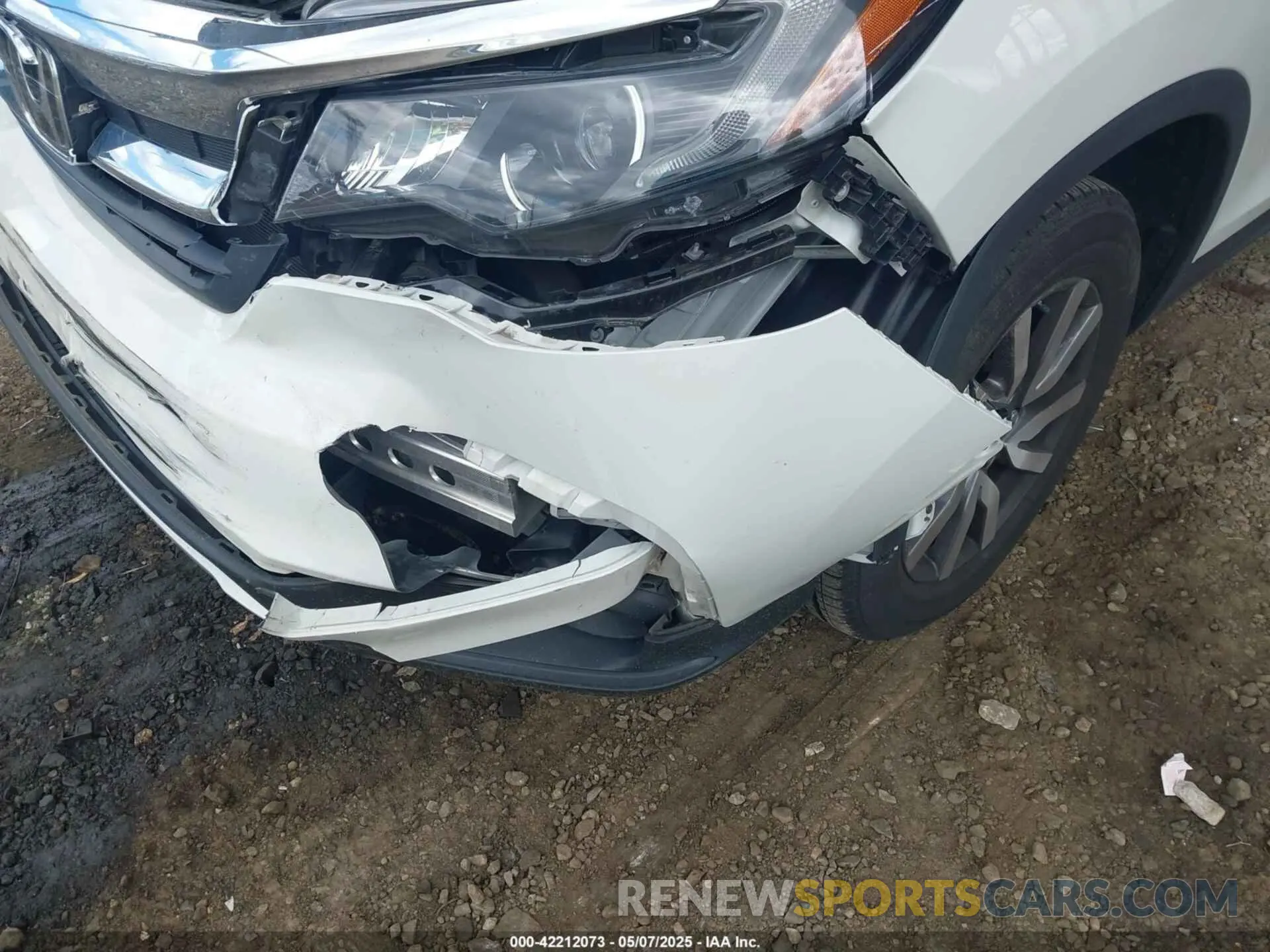 6 Photograph of a damaged car 5FNYF6H59NB019885 HONDA PILOT 2022