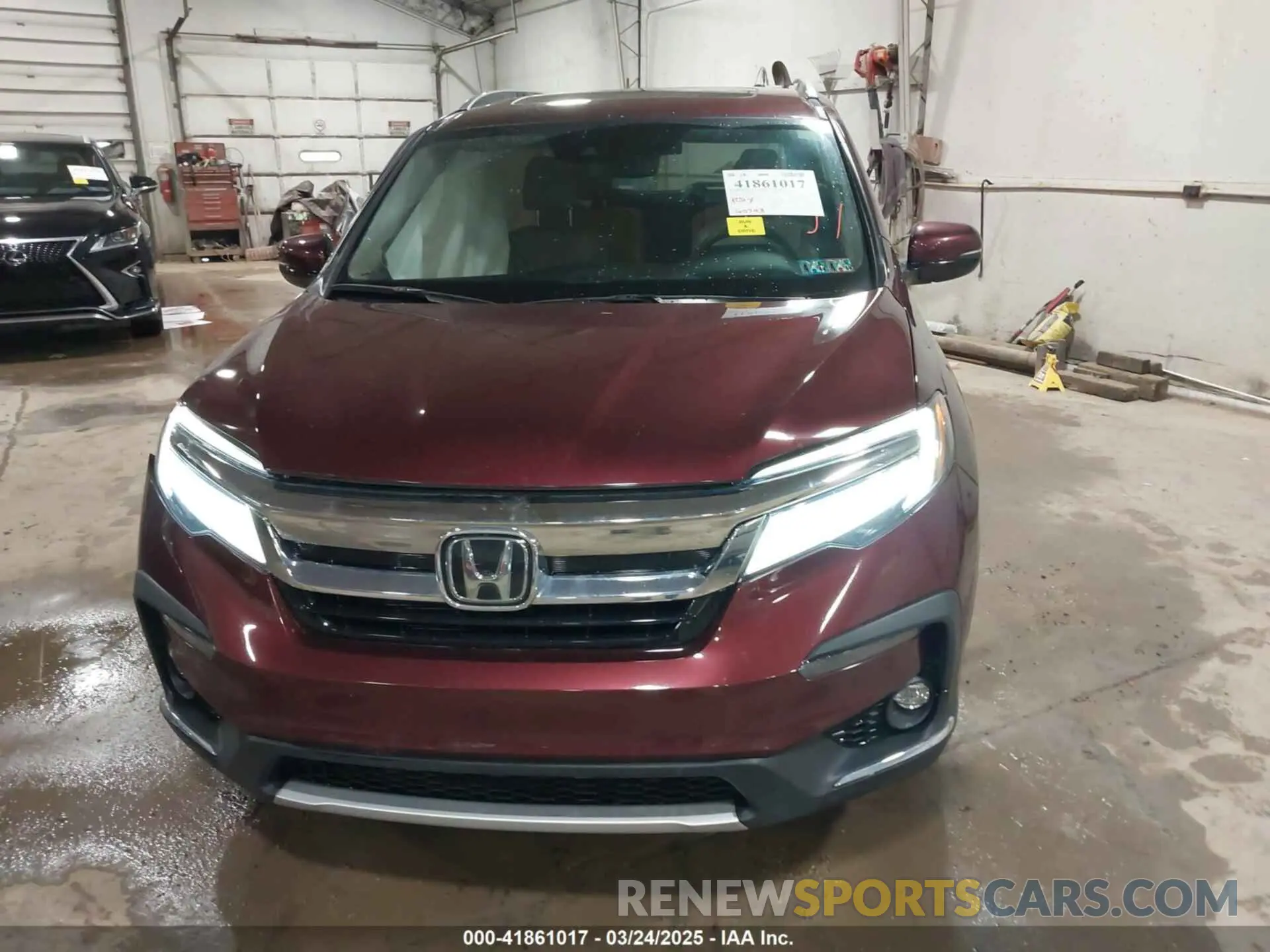 12 Photograph of a damaged car 5FNYF6H61NB045597 HONDA PILOT 2022