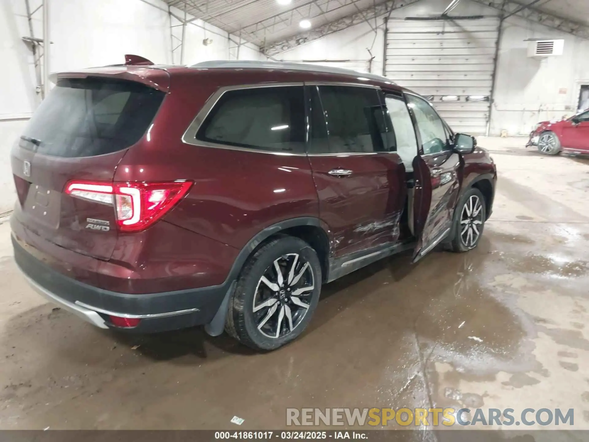 4 Photograph of a damaged car 5FNYF6H61NB045597 HONDA PILOT 2022