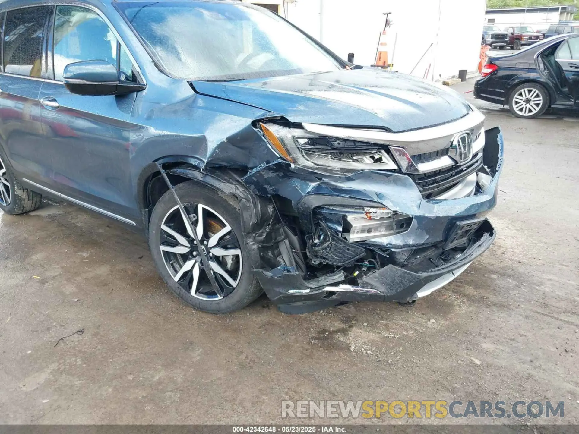 6 Photograph of a damaged car 5FNYF6H68NB011186 HONDA PILOT 2022