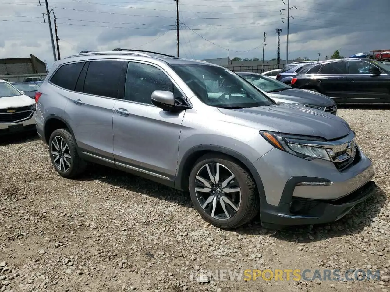 4 Photograph of a damaged car 5FNYF6H69NB019572 HONDA PILOT 2022