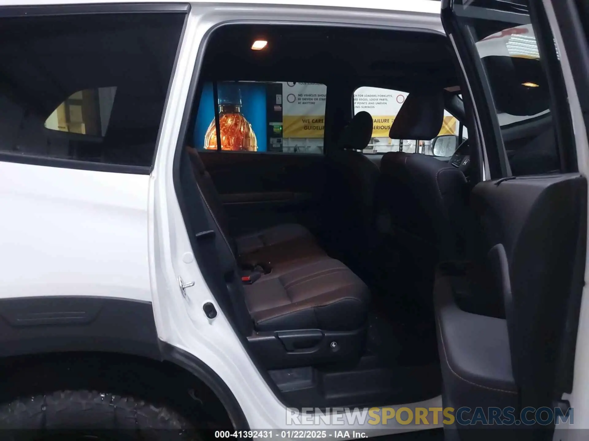 8 Фотография поврежденного автомобиля 5FNYF6H80NB081346 HONDA PILOT 2022