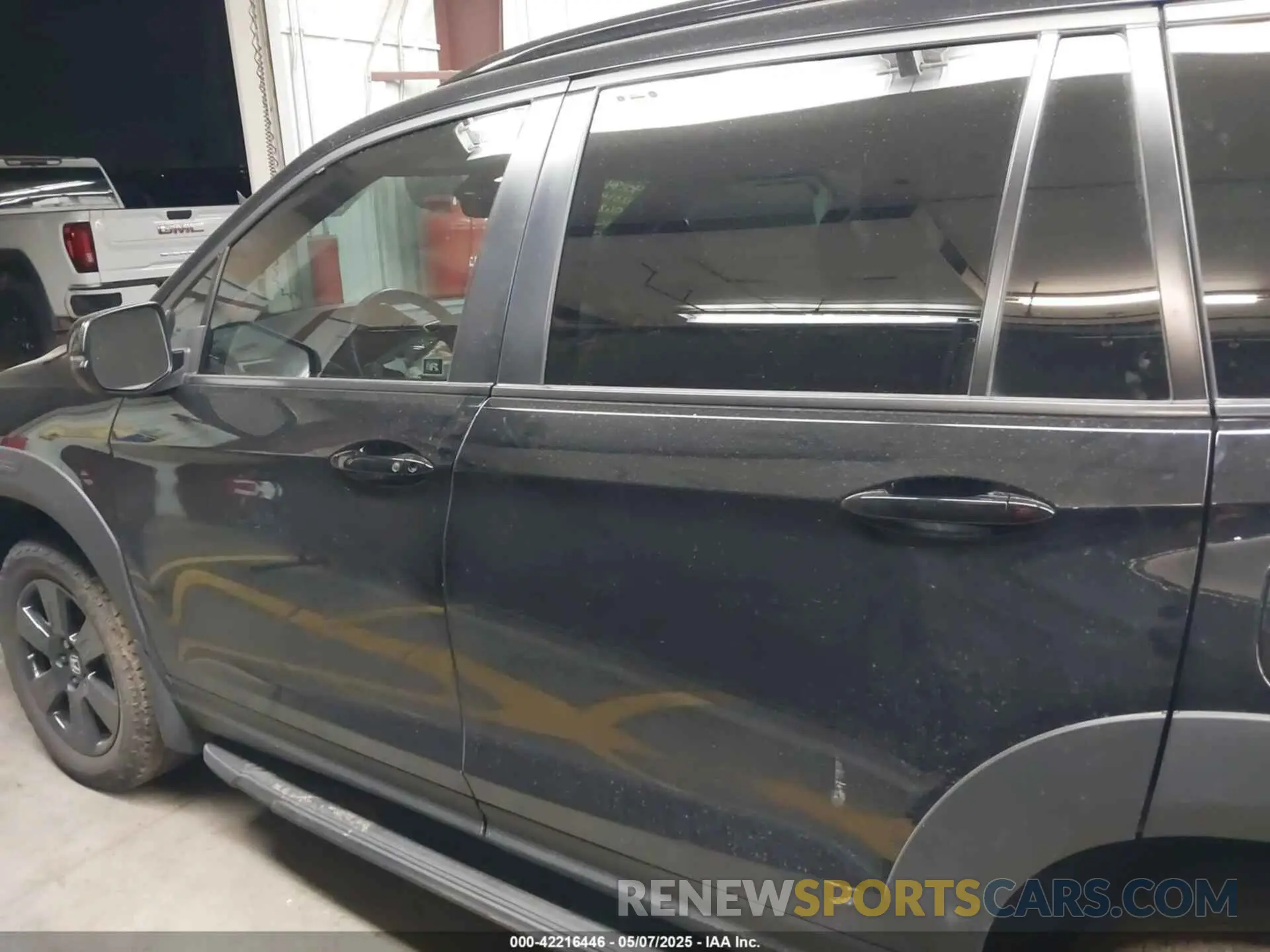 14 Photograph of a damaged car 5FNYF6H81NB062109 HONDA PILOT 2022