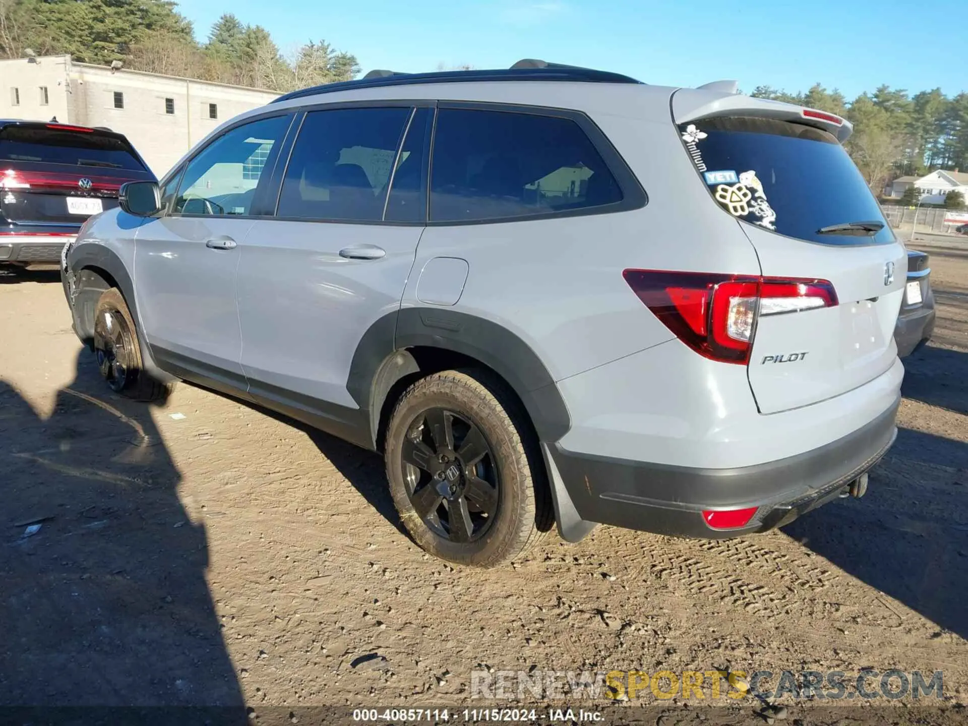 3 Photograph of a damaged car 5FNYF6H88NB068019 HONDA PILOT 2022
