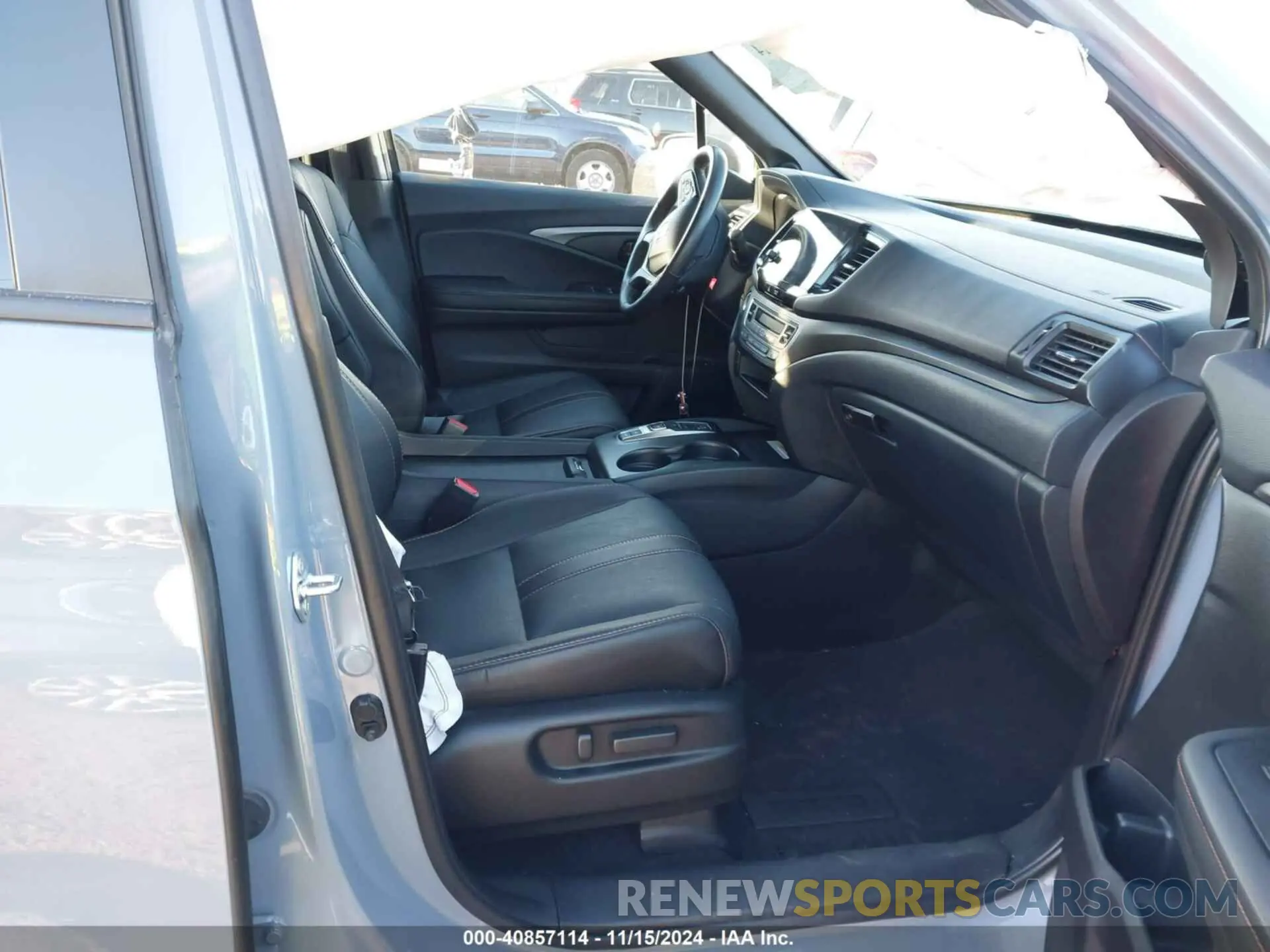 5 Photograph of a damaged car 5FNYF6H88NB068019 HONDA PILOT 2022