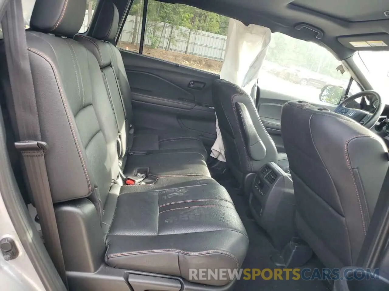 11 Photograph of a damaged car 5FNYF6H89NB060351 HONDA PILOT 2022