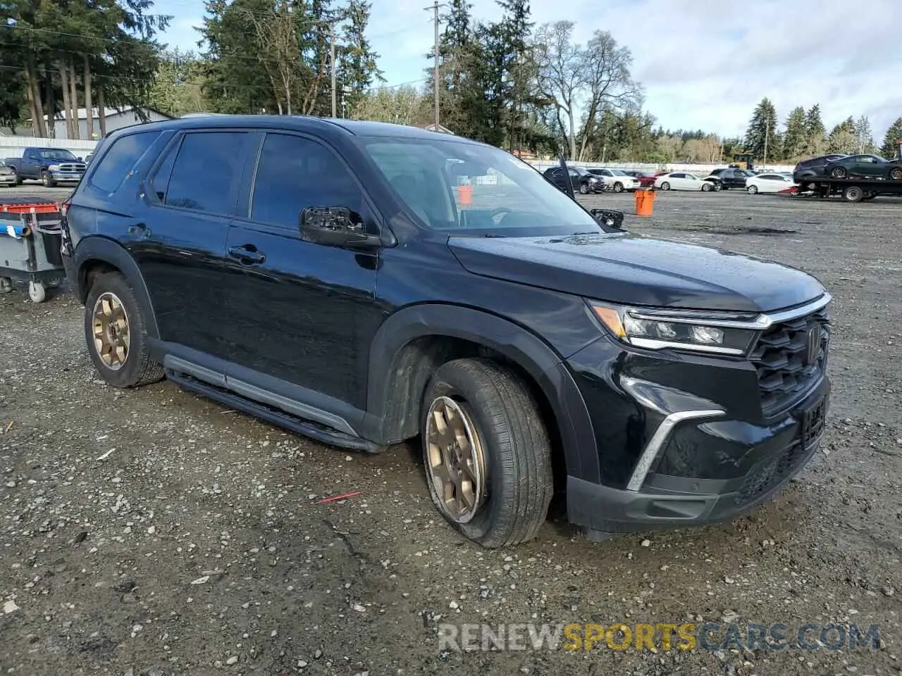 4 Photograph of a damaged car 5FNYG1H2XPB026594 HONDA PILOT 2023