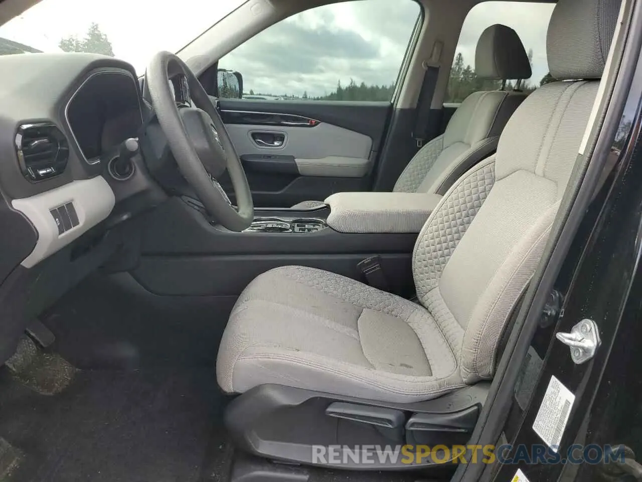 7 Photograph of a damaged car 5FNYG1H2XPB026594 HONDA PILOT 2023