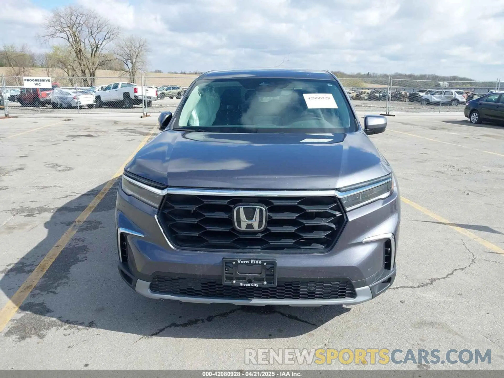 12 Photograph of a damaged car 5FNYG1H42PB054424 HONDA PILOT 2023