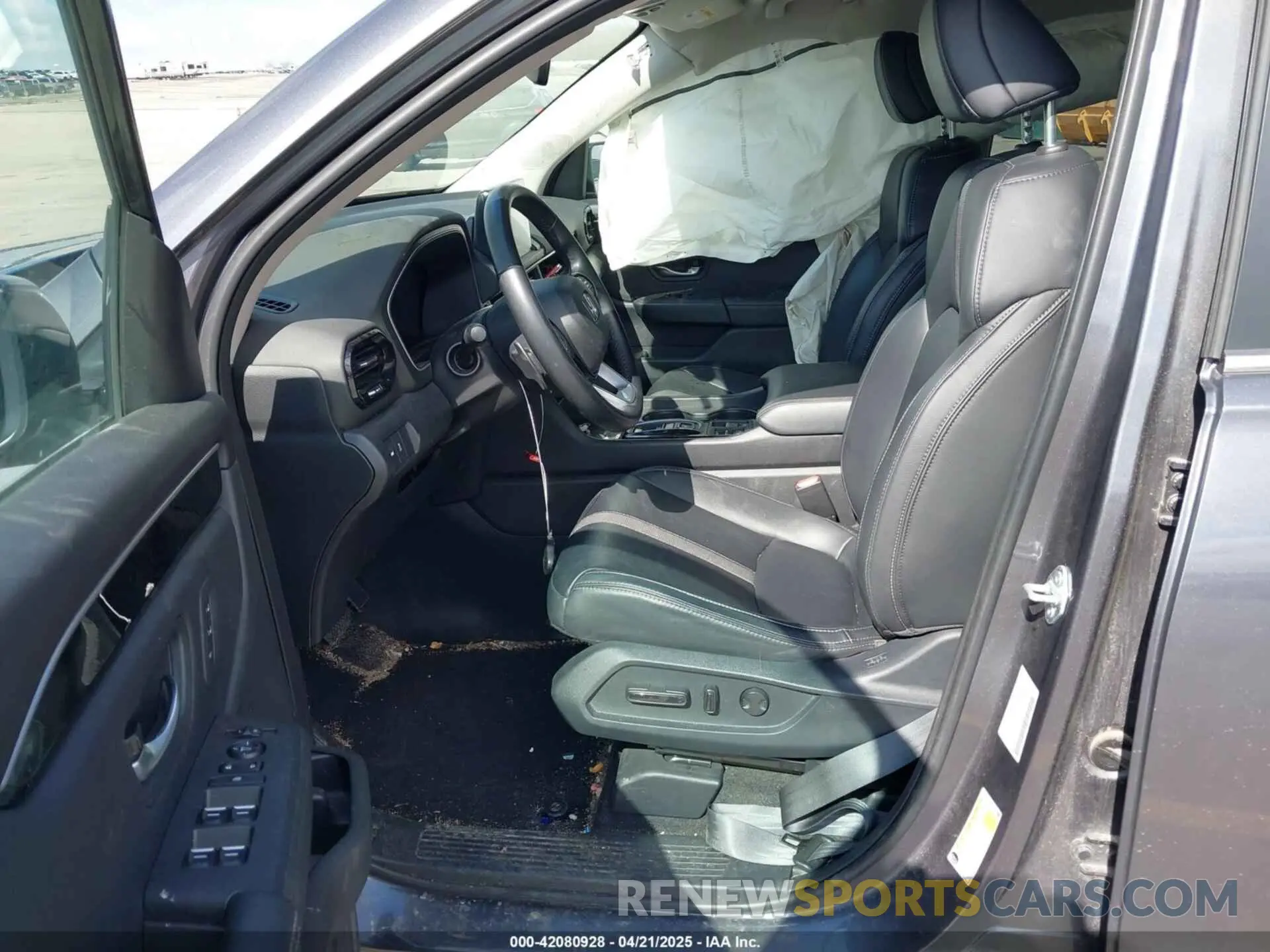 5 Photograph of a damaged car 5FNYG1H42PB054424 HONDA PILOT 2023