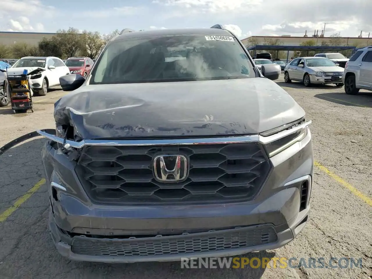 5 Photograph of a damaged car 5FNYG1H48PB015692 HONDA PILOT 2023