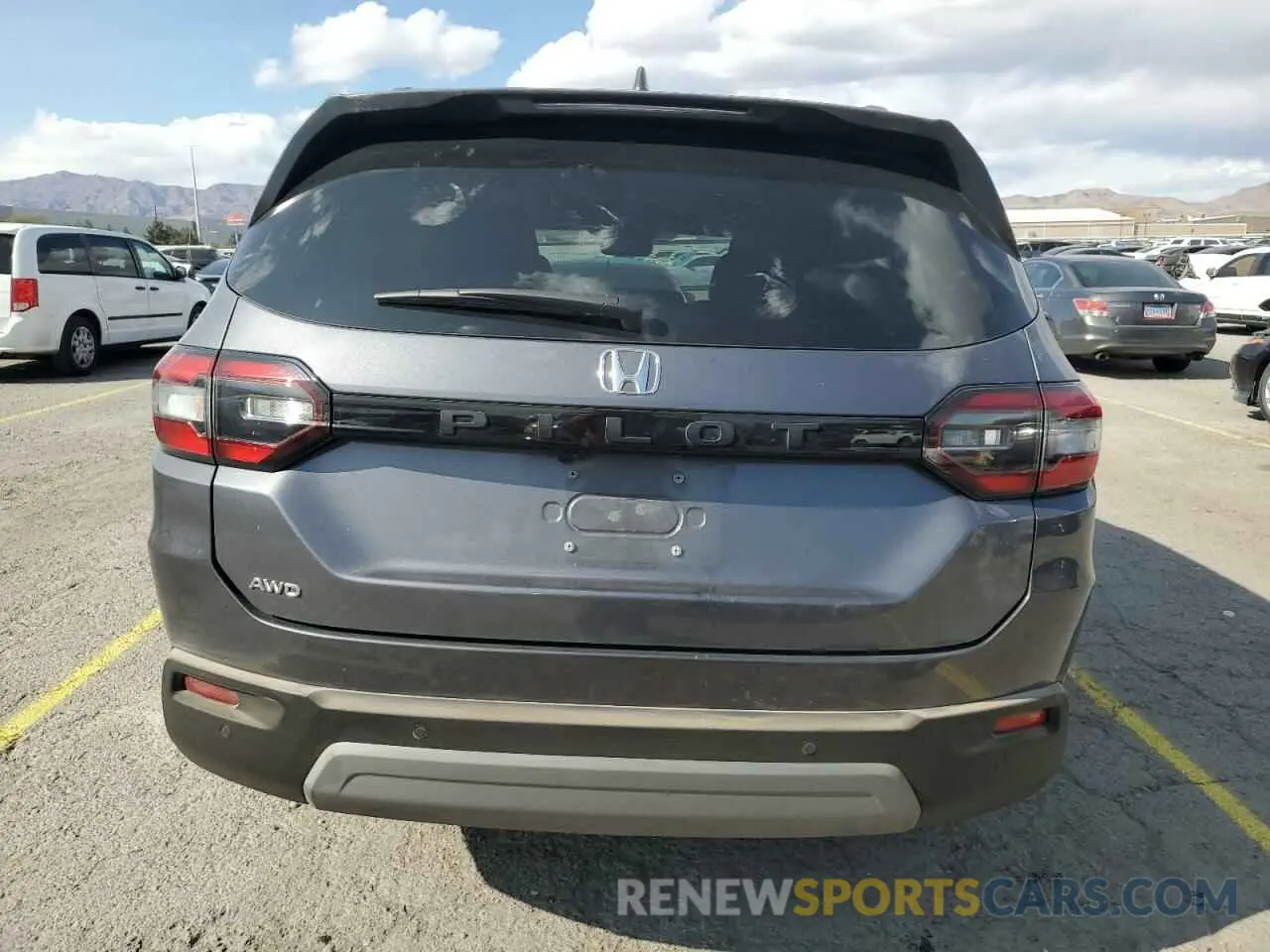 6 Photograph of a damaged car 5FNYG1H48PB015692 HONDA PILOT 2023