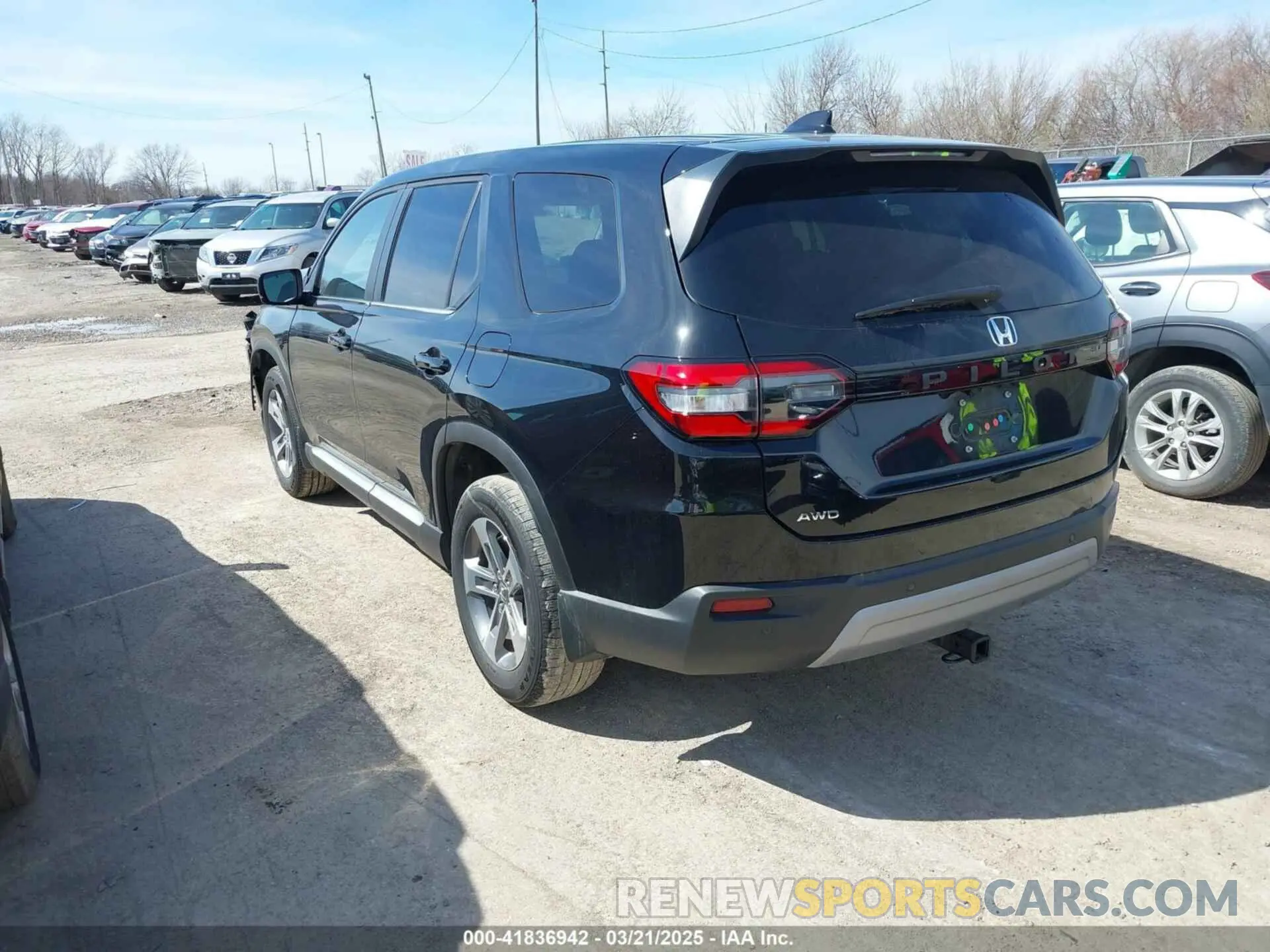 3 Фотография поврежденного автомобиля 5FNYG1H58PB013515 HONDA PILOT 2023
