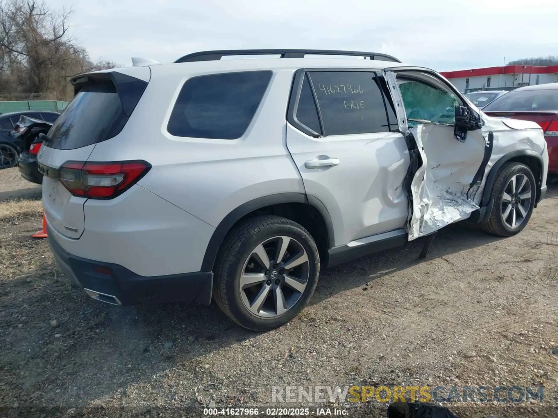 4 Фотография поврежденного автомобиля 5FNYG1H73PB020471 HONDA PILOT 2023